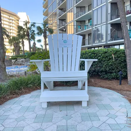 Edgewater Villa 3011 'Fountain View Hideaway'
